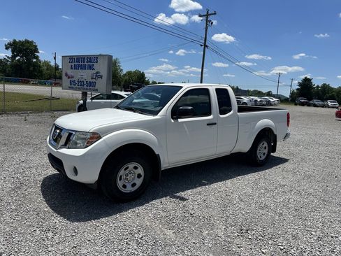 Used 2018 Nissan Frontier S RWD image 1