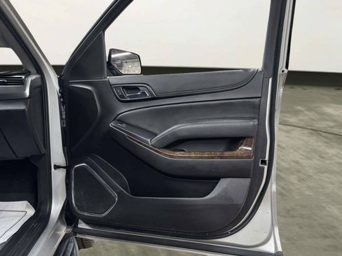 Used 2019 Chevrolet Tahoe LS w/ Max Trailering Package AWD/4WD image 17