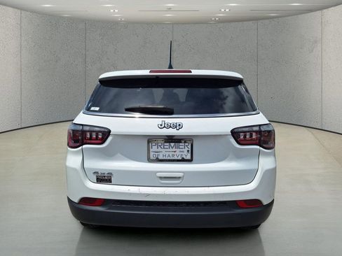 Used 2023 Jeep Compass Sport AWD/4WD image 4