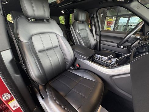 Used 2020 Land Rover Range Rover Sport HSE AWD/4WD image 30
