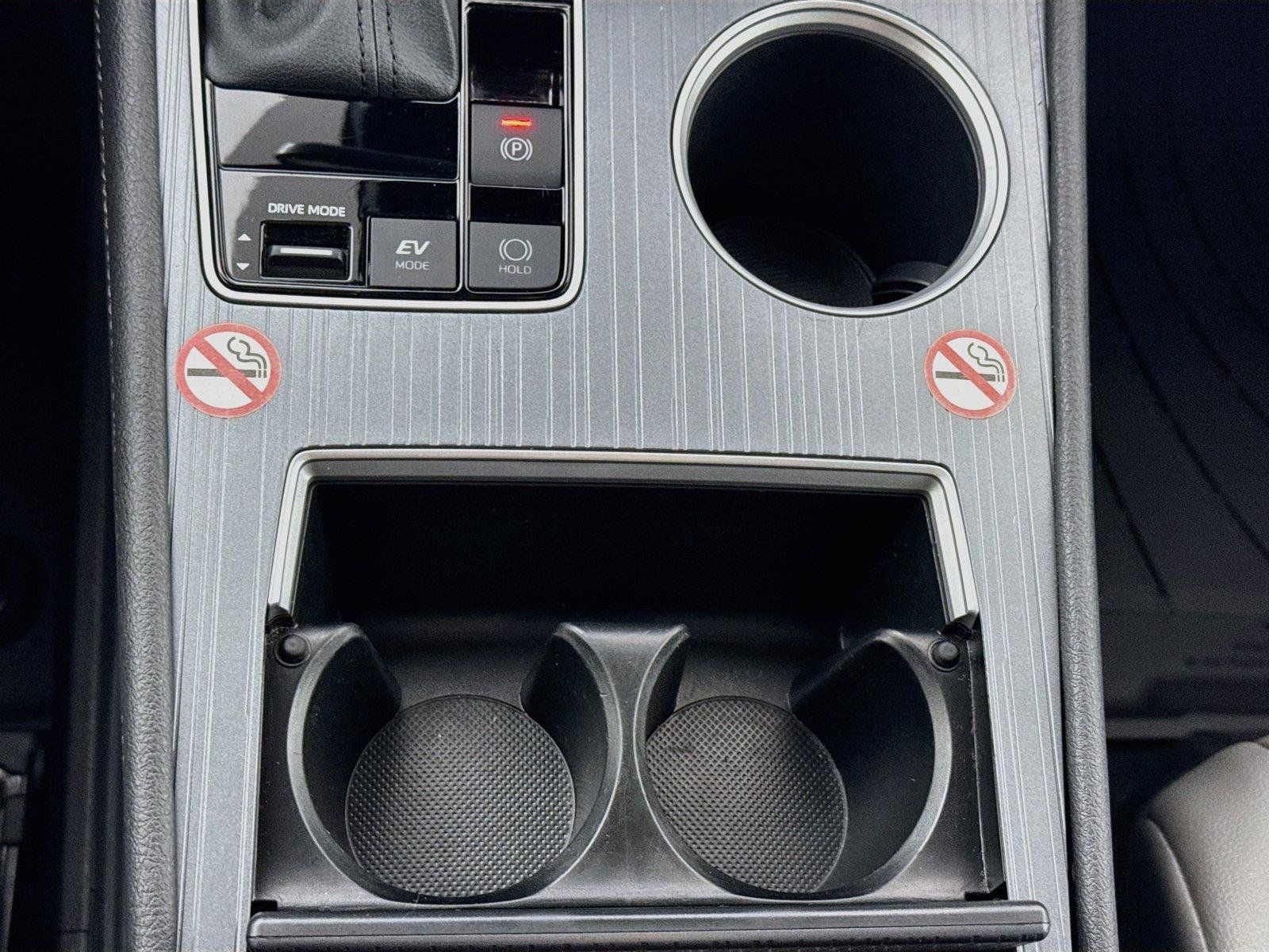 Certified 2026 Toyota Sienna XLE FWD image 30