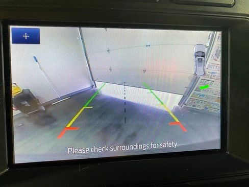 Used 2021 Ford Expedition XLT image 24