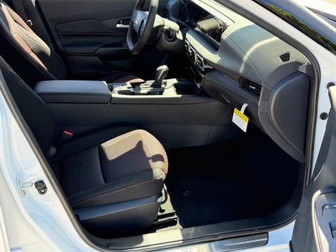 New 2026 Nissan Sentra SR FWD image 22