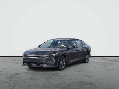Used 2025 Kia K4 FWD image 4