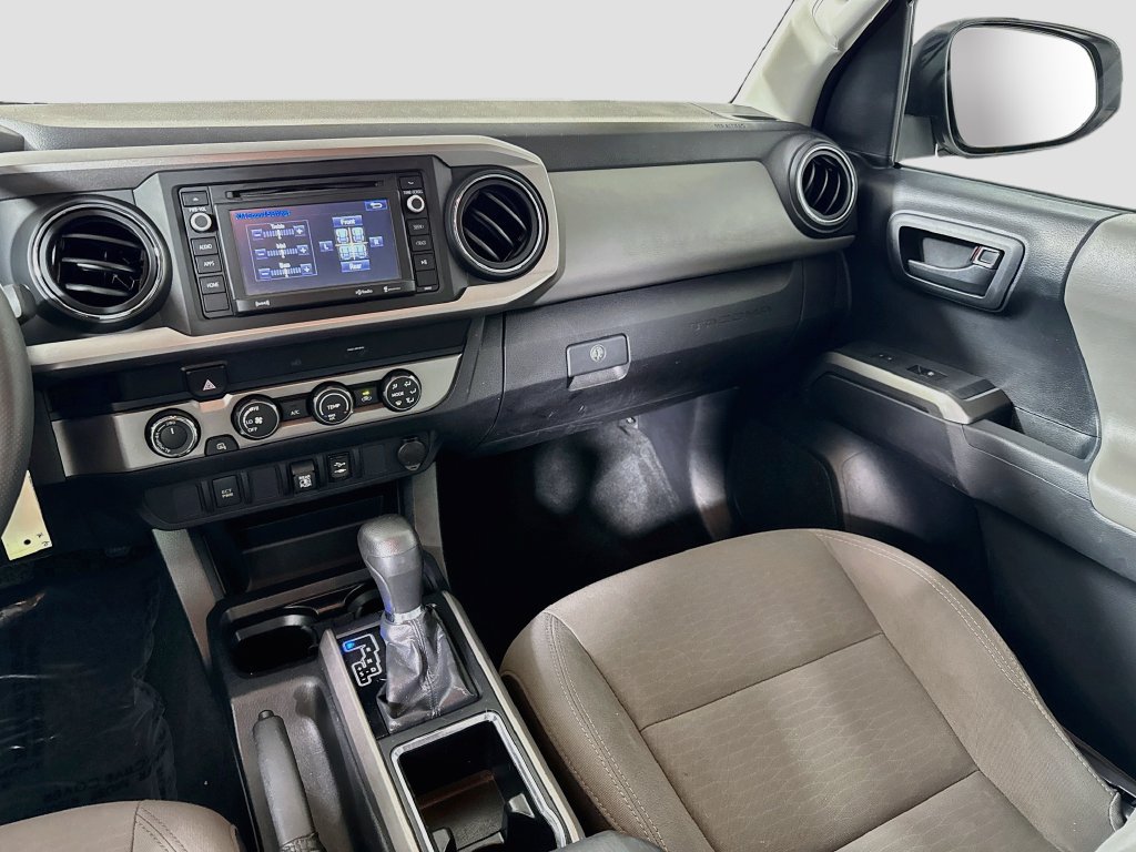 Used 2019 Toyota Tacoma SR5 AWD/4WD image 24