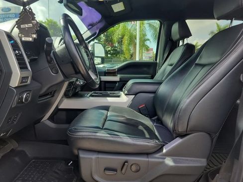 Certified 2022 Ford F250 Lariat w/ Lariat Ultimate Package AWD/4WD image 19
