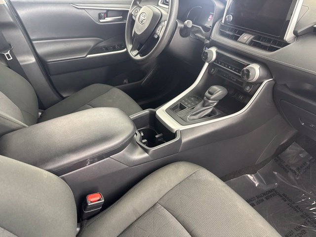 Used 2025 Toyota RAV4 XLE AWD/4WD image 23