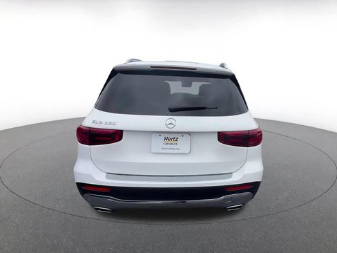Used 2025 Mercedes-Benz GLB 250 image 10
