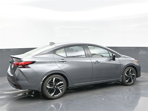 New 2025 Nissan Versa SR w/ Trunk Package image 6