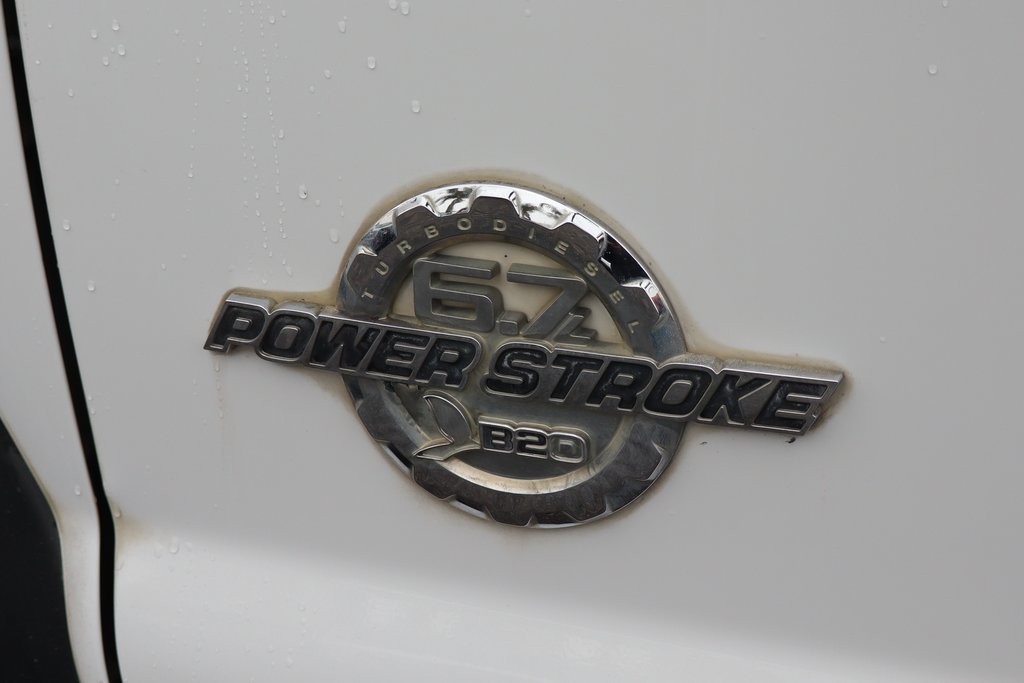 Used 2011 Ford F550 4x4 Crew Cab Super Duty w/ Payload Upgrade Pkg image 43