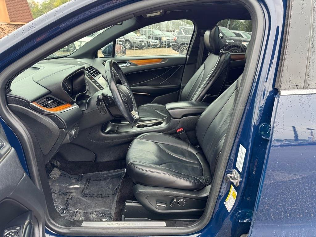Used 2018 Lincoln MKC Reserve w/ Lincoln MKC Climate Package AWD/4WD image 13