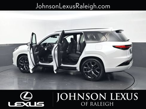 New 2026 Lexus TX 500h AWD w/ Technology Package image 39