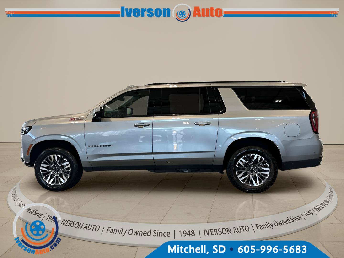 Used 2025 Chevrolet Suburban Z71 AWD/4WD image 6