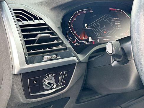 Used 2021 BMW X4 xDrive30i w/ Premium Package image 10