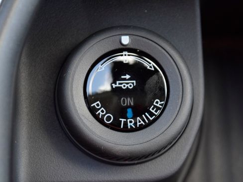 New 2026 Ford Expedition Active RWD image 14