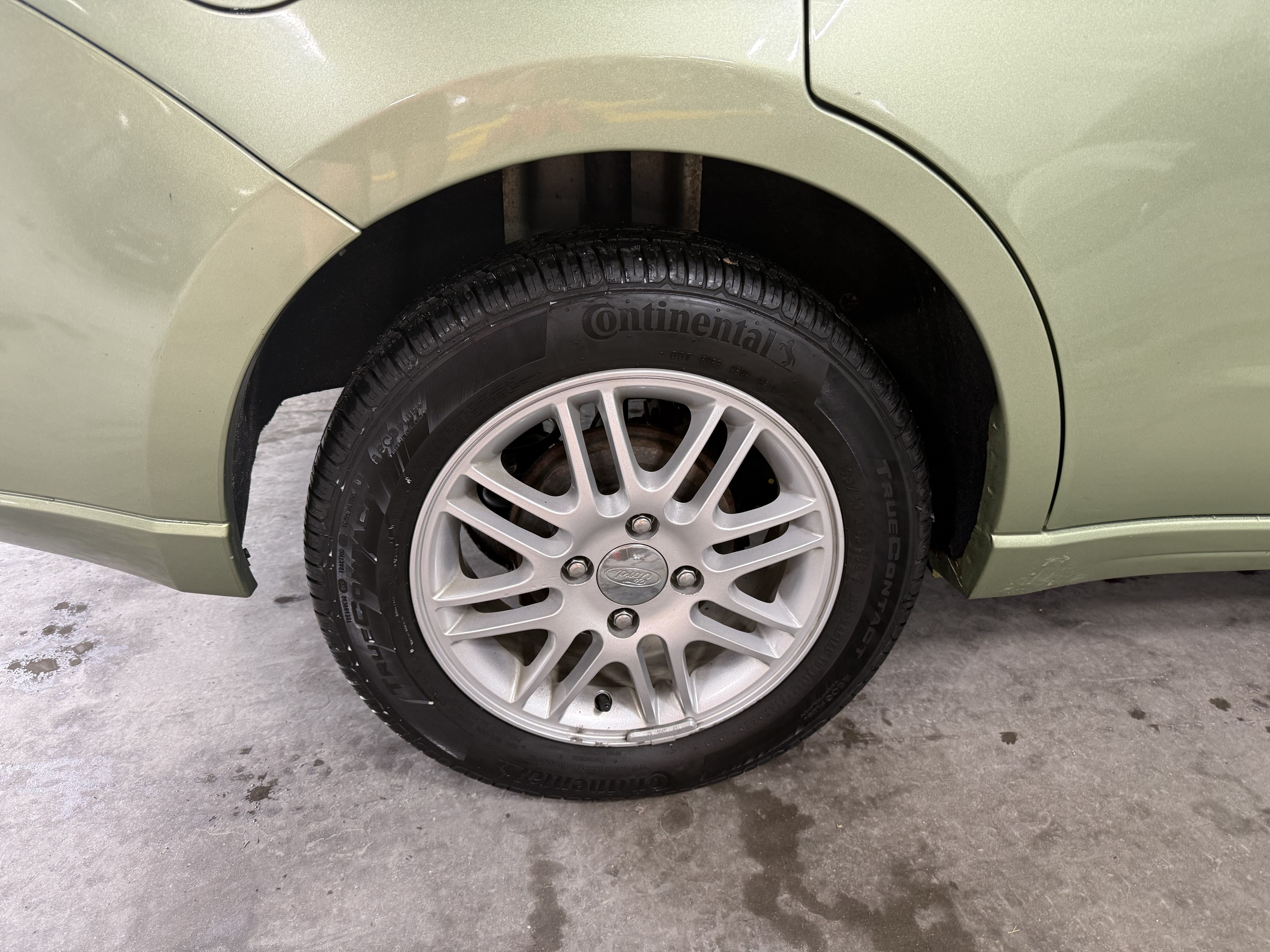 Used 2008 Ford Focus Sedan FWD image 7