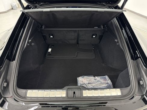 Certified 2025 Porsche Panamera image 32