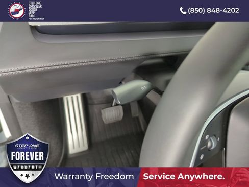 Used 2026 Tesla Model Y Long Range AWD/4WD image 18