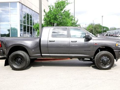 Used 2024 RAM 3500 Laramie w/ Night Edition image 4