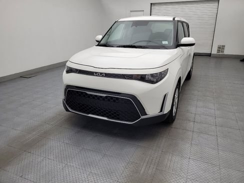 Used 2025 Kia Soul LX w/ LX Technology Package image 15