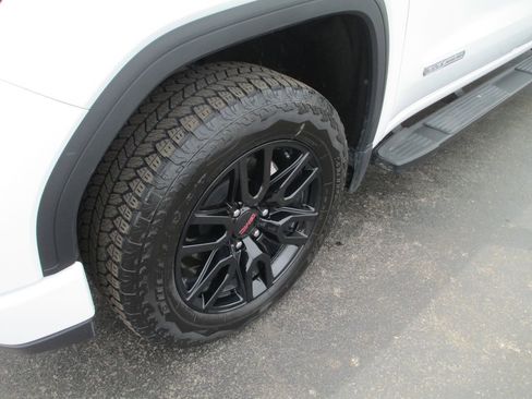 Used 2025 GMC Sierra 1500 Elevation w/ Elevation Premium Package AWD/4WD image 14