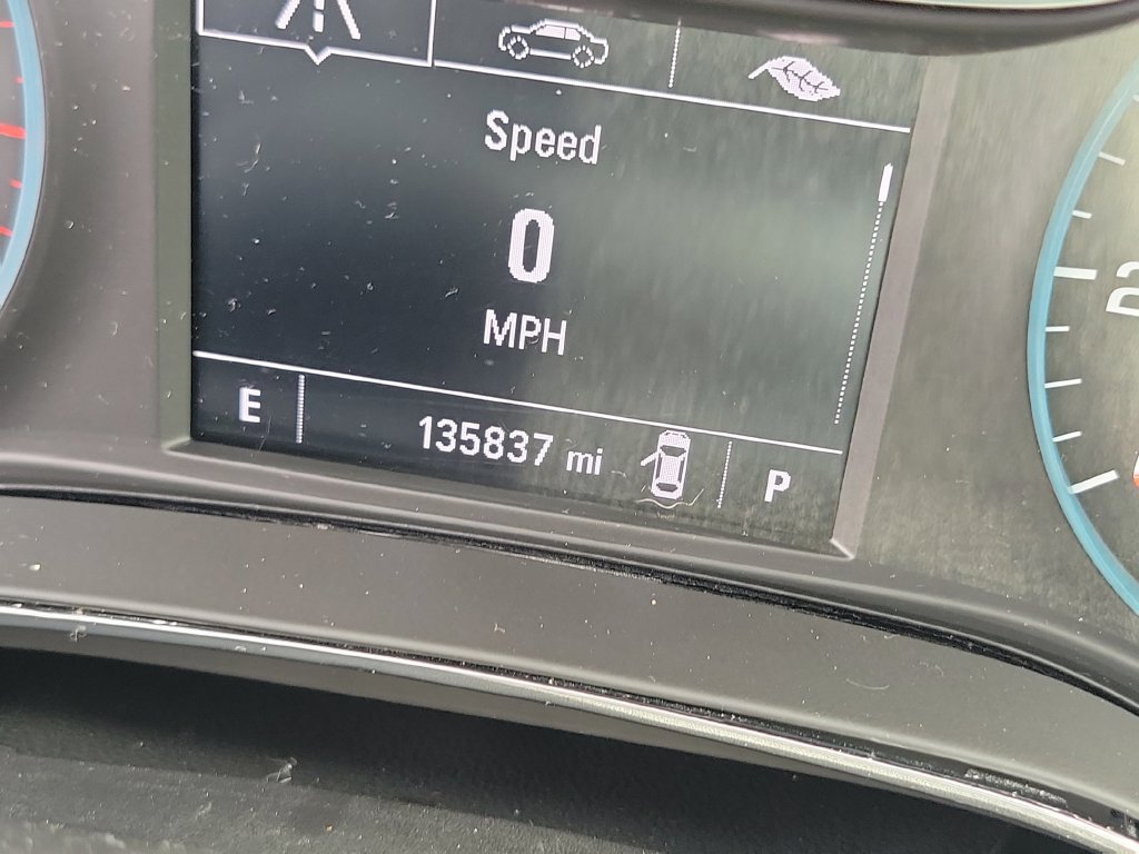 Used 2018 Chevrolet Cruze Premier FWD image 28