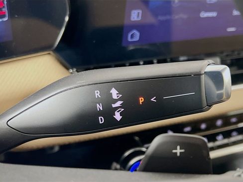 New 2026 Chevrolet Equinox ACTIV image 17