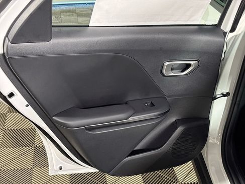New 2026 Kia K4 FWD image 18