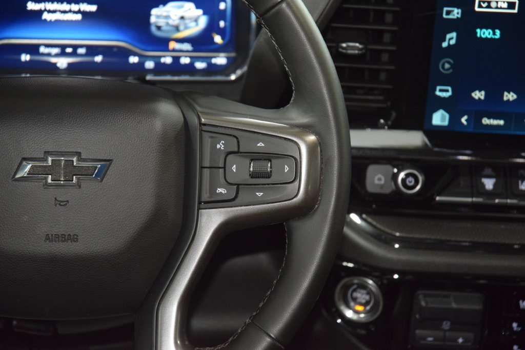Used 2024 Chevrolet Silverado 2500 ZR2 w/ Technology Package AWD/4WD image 38