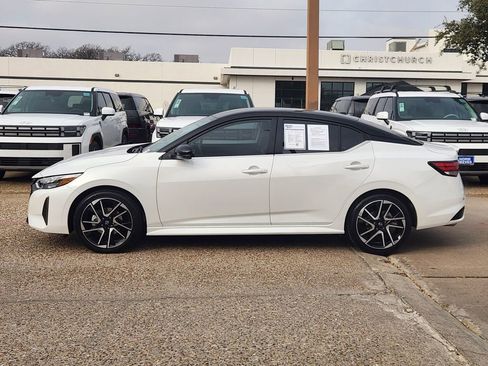 Used 2025 Nissan Sentra SR image 4