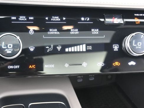 New 2026 INFINITI QX60 Autograph w/ Dark Cargo Package image 12