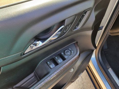 Used 2023 GMC Acadia Denali w/ Denali Ultimate Package image 13