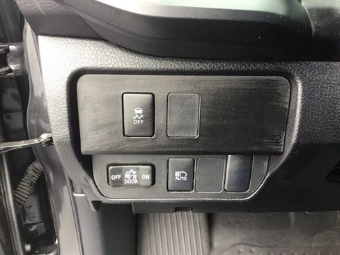 Used 2023 Toyota Tacoma SR AWD/4WD image 12