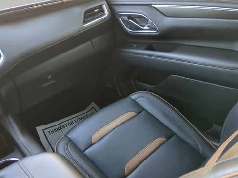 Used 2021 GMC Yukon XL AT4 w/ AT4 Premium Package image 45