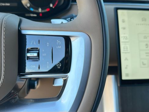 New 2026 Land Rover Range Rover SE image 39