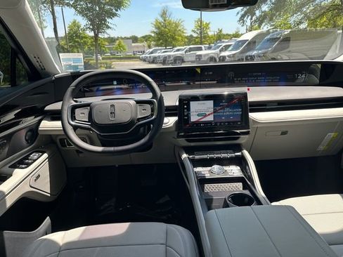 New 2026 Lincoln Nautilus Premier AWD/4WD image 23