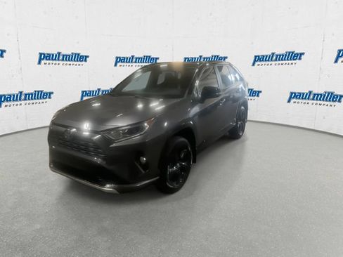 Used 2020 Toyota RAV4 XSE w/ All Weather Liner Package AWD/4WD image 4