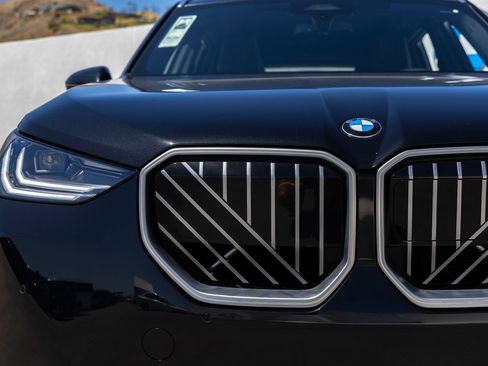 Used 2026 BMW X3 xDrive30i w/ Convenience Package AWD/4WD image 3