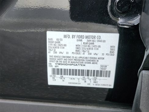 Used 2023 Ford Explorer XLT w/ Equipment Group 202A image 32