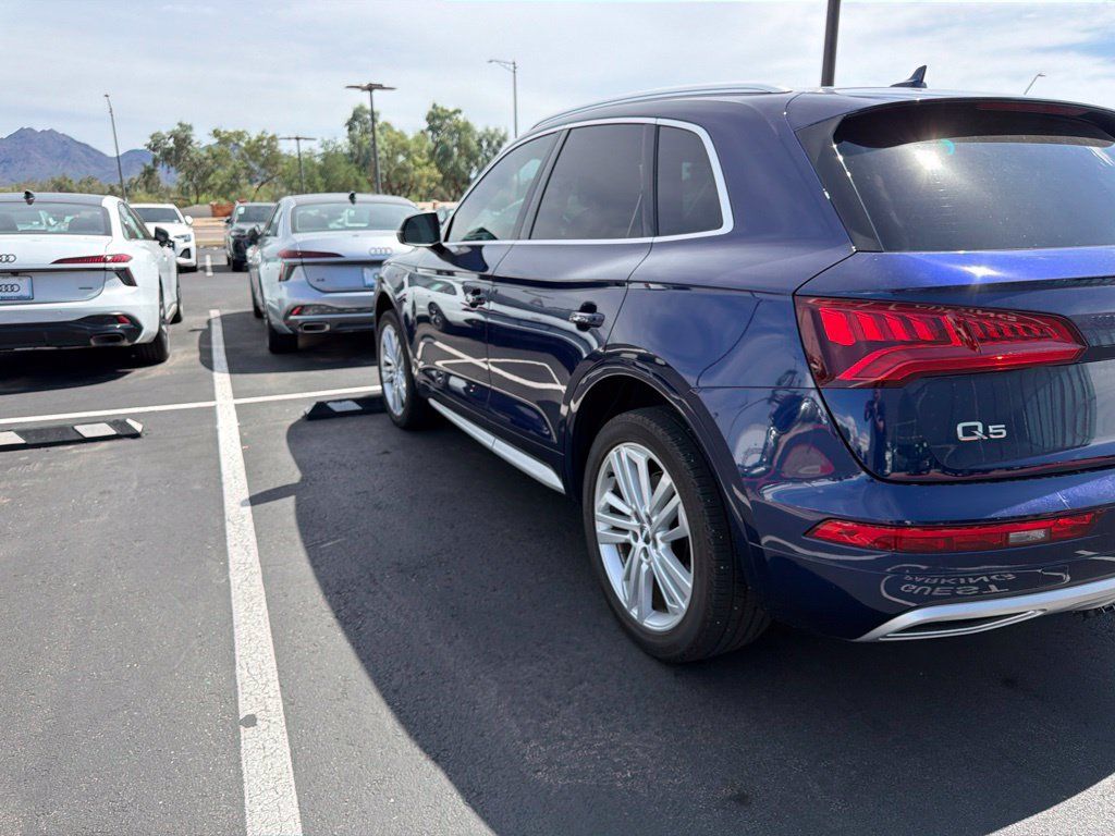 Used 2020 Audi Q5 2.0T Premium Plus w/ Premium Plus Package AWD/4WD image 4