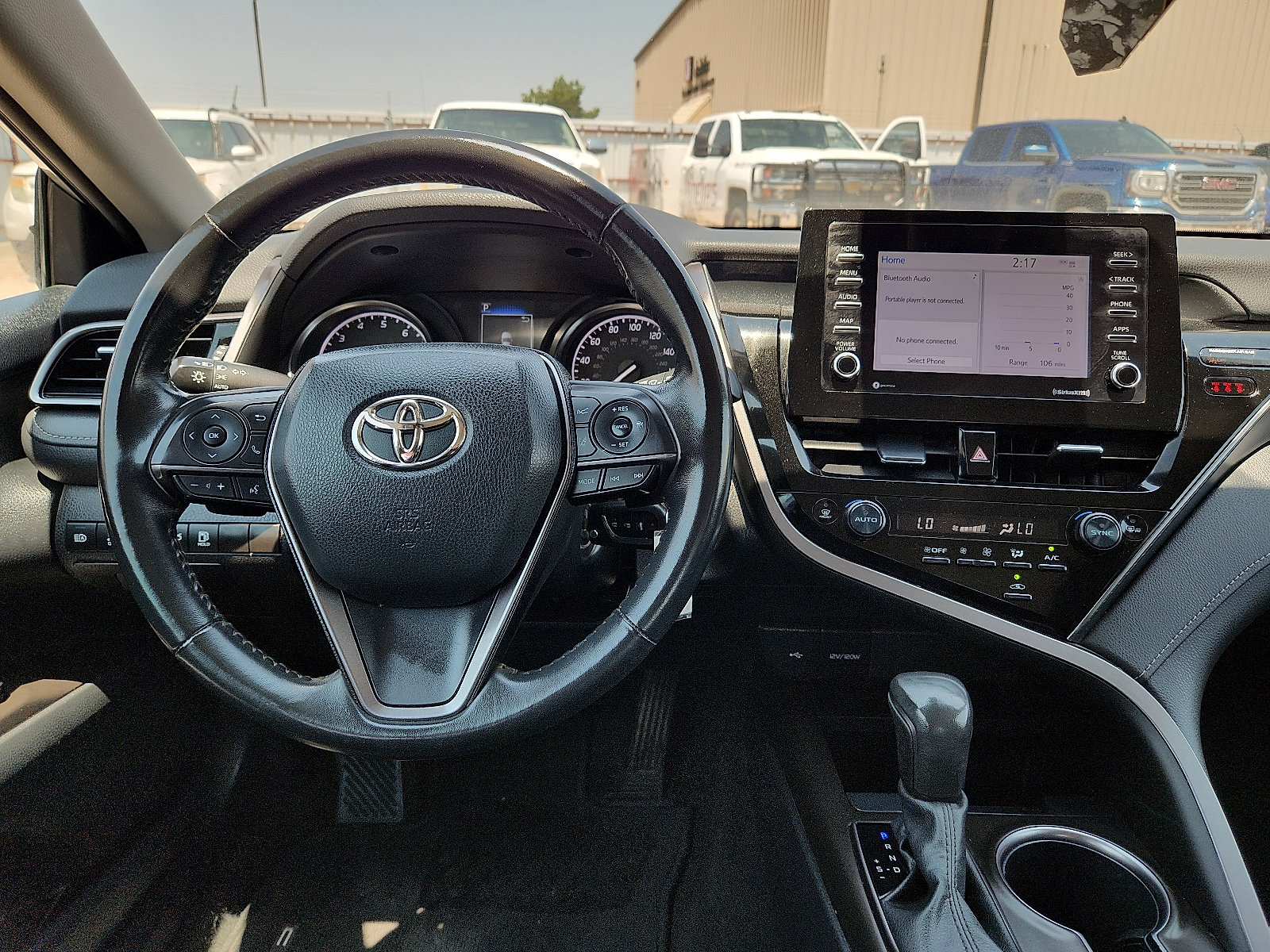 Used 2024 Toyota Camry SE FWD image 11