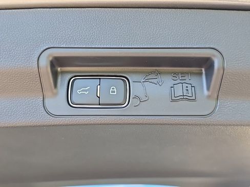 New 2026 Ford Explorer Active image 34