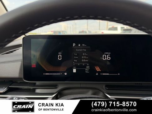 New 2026 Kia Carnival EX FWD image 16