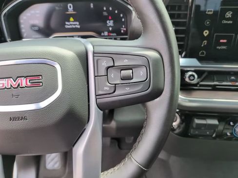 Certified 2025 GMC Sierra 1500 SLT AWD/4WD image 21