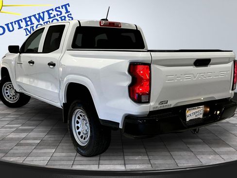 Used 2023 Chevrolet Colorado W/T image 4