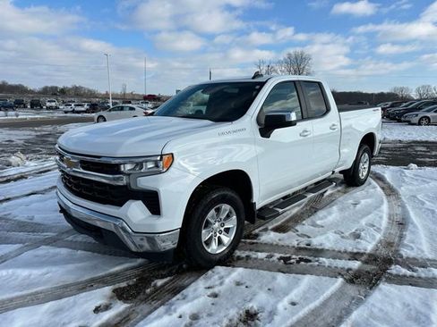 Used 2023 Chevrolet Silverado 1500 LT w/ Protection Package AWD/4WD image 16