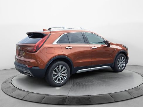 Used 2019 Cadillac XT4 Premium Luxury w/ Enhanced Visibility Package FWD image 6