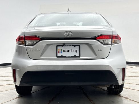 Used 2023 Toyota Corolla LE FWD image 4