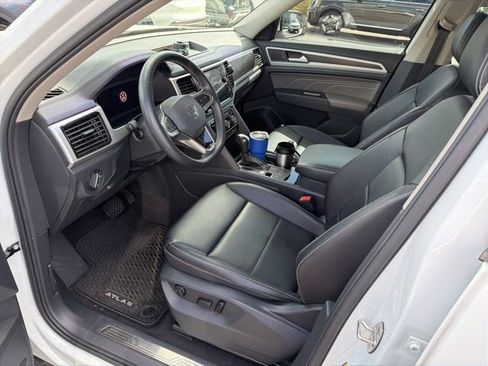 Used 2022 Volkswagen Atlas SE image 17
