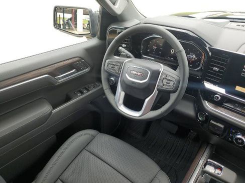 New 2026 GMC Sierra 1500 SLT w/ SLT Premium Plus Package image 17